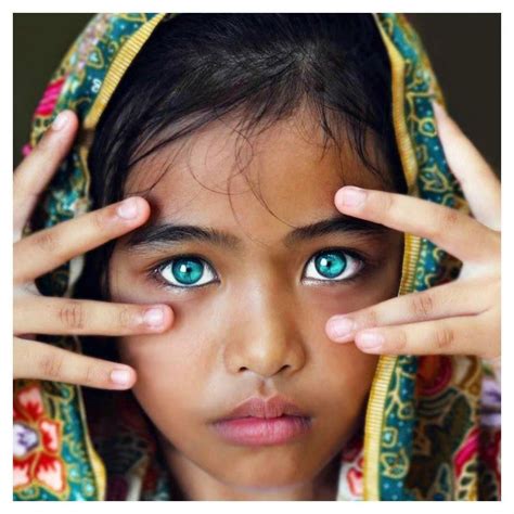 25 People With The Most Striking Eyes In The World Beautiful Eyes Color Stunning Eyes