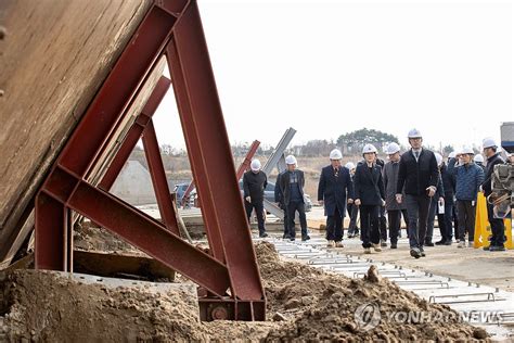 금강 세종보 점검하는 한화진 환경부 장관 연합뉴스