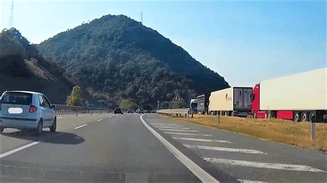 Autostrada A Dalla Galleria Poggio Alla Galleria Monta Autostrada