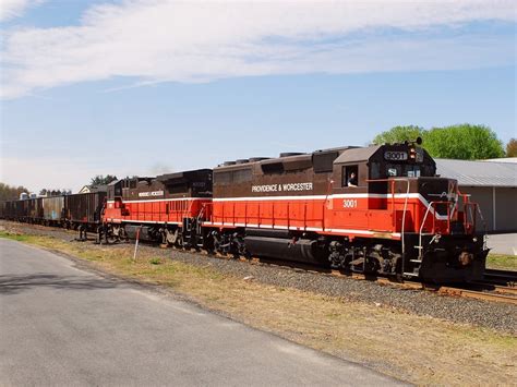 MTPW Heads North Through South Deerfield The NERAIL New England