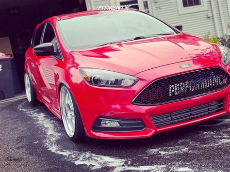 2016 Ford Focus St With 19x8 5 Esr Forged Classic Es1 And Yokohama 225x35 On Coilovers 2230953