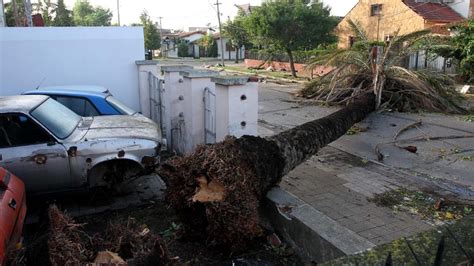 Postales De Los Destrozos Por El Temporal En Buenos Aires