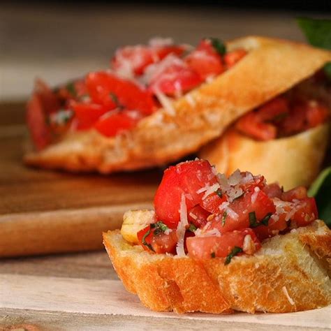 This Balsamic Bruschetta Is Absolutely Delish