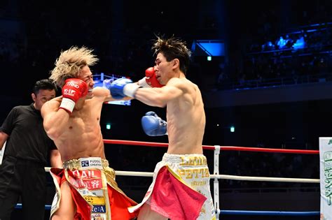 武尊が天心の目の前でレオナ・ぺタスから3つのダウンを奪いko勝ち【3・28 K 1】 Tokyo Headline