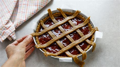 Crostata Vegana La Ricetta Del Dolce Senza Burro E Uova Con Confettura