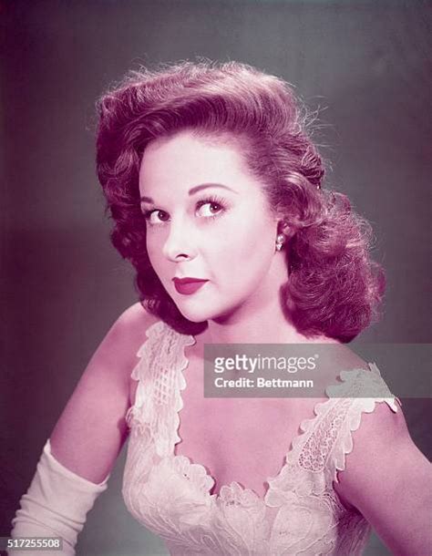 Actress Susan Hayward Photos And Premium High Res Pictures Getty Images