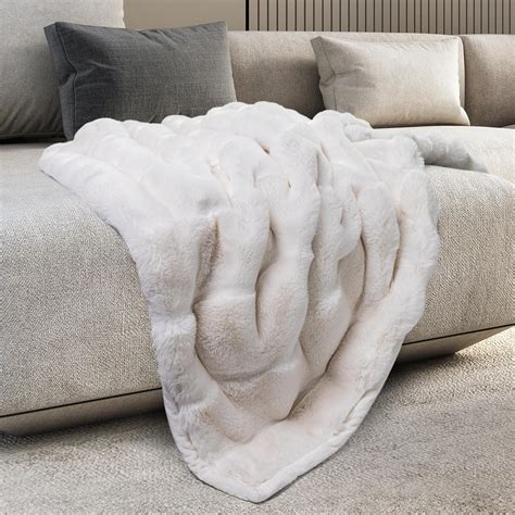 Amazon.com: Mon Chateau 60" x 70" Hearthside Faux Fur Throw Blanket