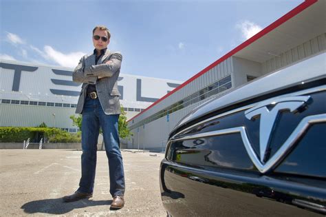 Elon Musk recounts the secret history of Tesla Motors | 13newsnow.com