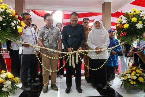 Wali Kota Eri Cahyadi Resmikan Kantor Kecamatan Dan SWK Krembangan