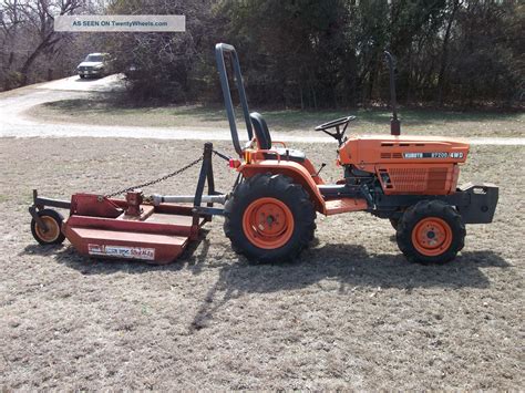 Kubota B7200d Tractor 4x4 With Bush Hog