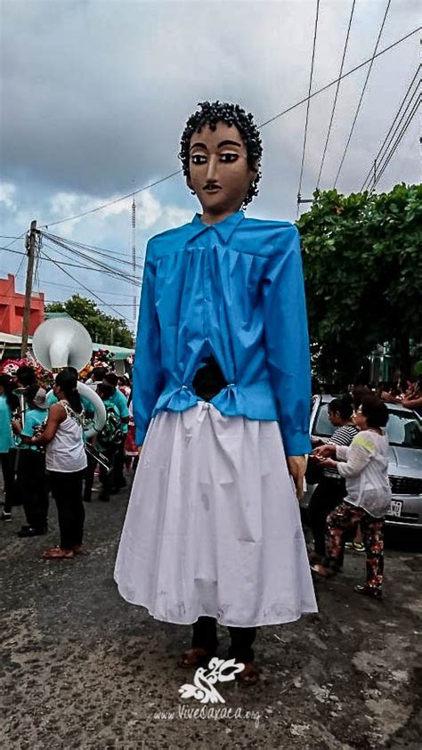 Calenda De Inicio De Las Fiestas De Noviembre En Puerto Escondido Oax