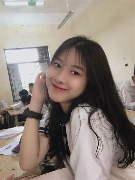 Chuyên mục gái xinh lớp mình part Cả một bầu trời nhan sắc hot girl nổi tiếng đến đâu cũng