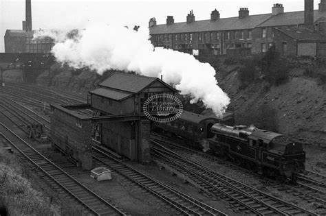 The Transport Library British Railways Steam Locomotive Class Stanier Class 4mt 2 6 4t 42622