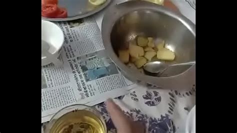 Tamil Cuckhold Husband Show His Wife Free Mobile Porn Videos IPornTV