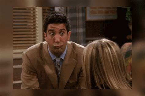 Ross Geller GIF - Find & Share on GIPHY