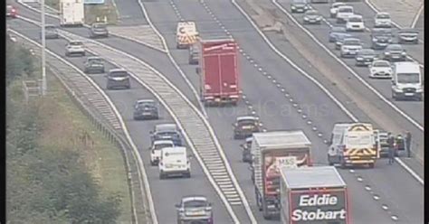 M1 Traffic As Two Lanes Closed After Crash And Oil Spillage YorkshireLive