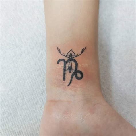 Los Mejores Tatuajes De Zodiaco Capricornio Lamasdiosa Lifestyle