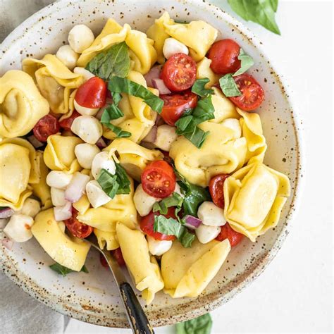 Easy Tortellini Pasta Salad Thats Just In Time For Summer