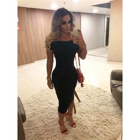 Emanuelly Monteiro #001