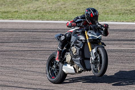 Ducati Presenta La Nueva Familia Streetfighter V Motofichas Mx