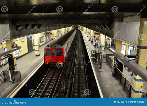 London Underground Tube Subway Train Leaves Station Platform Editorial