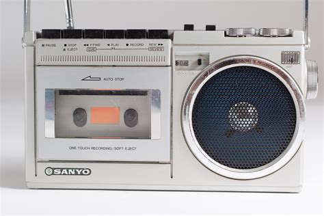 Havana Am Fm Stereo Radio Cassette Player With Clock At Theresa Meisner