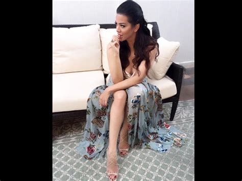 Trishala Dutt Hot Sizzling New Pictures At The Palm Jumeirah In Dubai Filmibeat