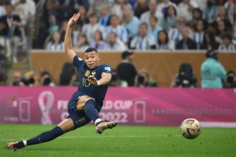 L1 Kylian Mbappé Une Saison Sans Repos Et Sans Répit