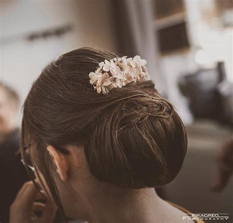 4 Styles De Chignons Pour Mon Mariage Les Fleurs Dupont