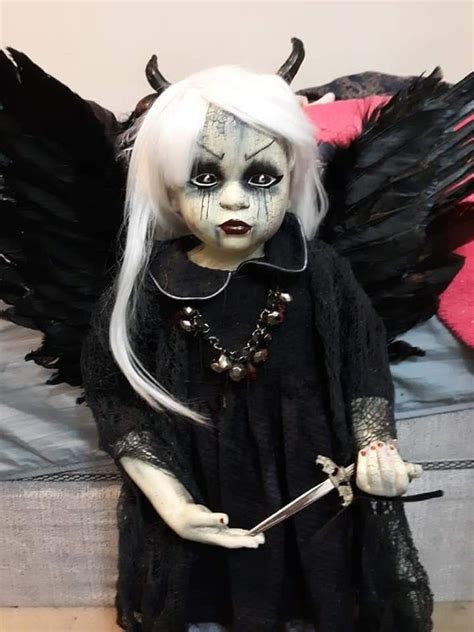 Pin by Lisa Andrade Mason on Horror dolls | Scary dolls, Creepy baby ...