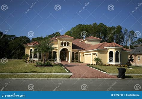 Florida Home stock photo. Image of upscale, landscape - 6272796