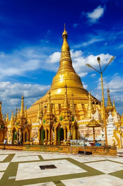 premium photo myanmer famous sacred place  tourist attraction