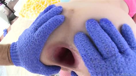Anna Deville SKINNY TEEN ANAL BIG ASSHOLE GAPING Anna De Ville