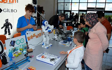 N N Niversitesinde Robotlar Yar Yor Son Dakika E Itim Haberleri