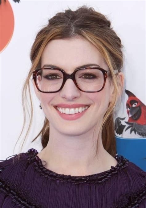 Anne Hathaway Knows How To Wear Eyeglasses Right And Hair Tips Too