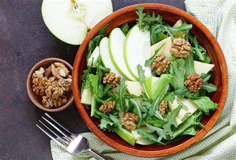 ENSALADA DE MANZANA: receta refrescante - Comedera - Recetas, tips y consejos para comer mejor.