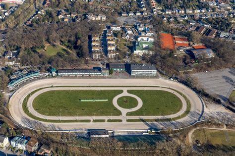 Luftaufnahme Dinslaken Rennstrecke Der Rennbahn Trabrennbahn In