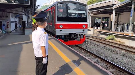 Kompilasi Naik Kereta Api Listrik KRL Commuter Line Ada JR 205 Terbaru