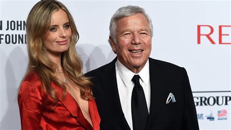 Robert Kraft Girlfriend : New England Patriots Owner Bob Kraft And ...