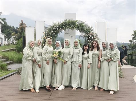 10 Rekomendasi Baju Bridesmaid Hijab Instagram Yang Anggun Dan Cantik