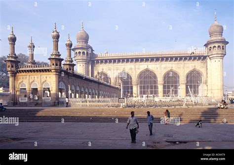 MECCA MASJID HYDERABAD ANDHRA PRADESH Stock Photo - Alamy