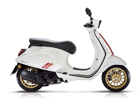 Vespa Sprint Racing Sixties Bianco Racing Sixties Scooter Kopen Bij