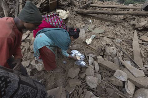 Nuevo Terremoto De Sacude El Oeste De Nepal Tras El Sismo Del