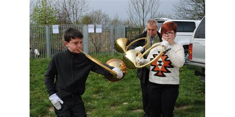 La Côte Saint André Concours de meutes sur lièvres au son du cor