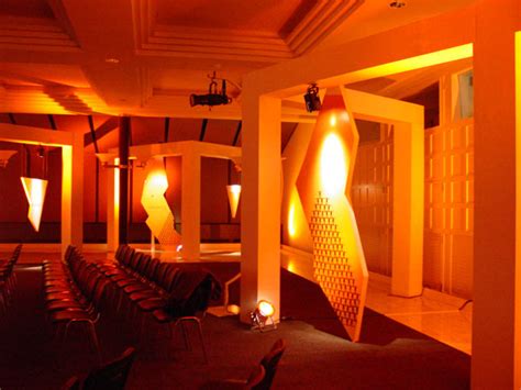 Orange Naked Eye Lighting