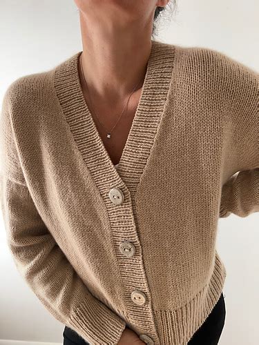 Ravelry Home Cardigan Lite Pattern By Caidree