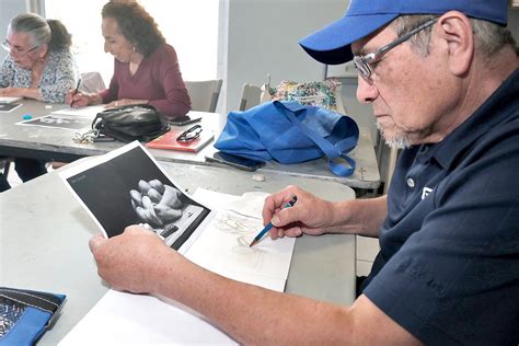 Invitan A Taller Gratuito De Dibujo Para Adultos Mayores