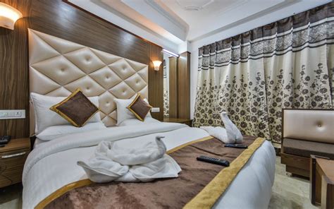 Hotel Golden Sands Srinagar Jammu And Kashmir