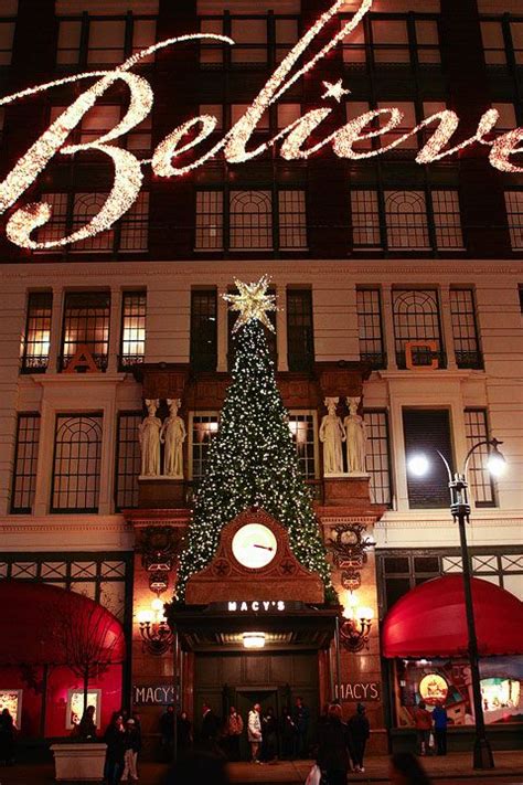 New York at Christmas | Exploring New York City for the Holidays | New ...