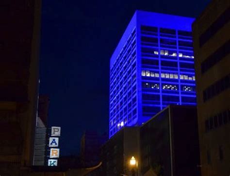 High atop the AXA Towers: 'GO SC' honors Syracuse Chiefs - syracuse.com